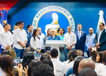 Milagros inscribió a Abinader