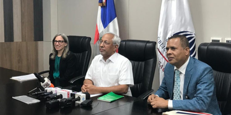 Minerd aprueba nuevos libros