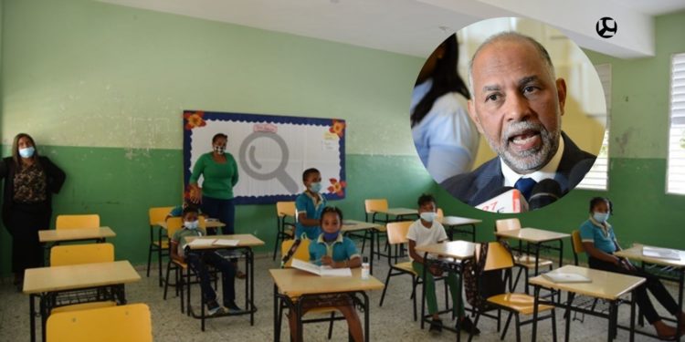 ADP llama profesores a «integrarse» a clases desde su inicio