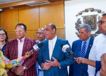 PRM lleva a la JCE padrón