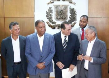 Oposición exige a la JCE «apegarse» a Constitución