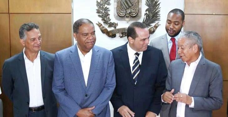 Oposición exige a la JCE «apegarse» a Constitución