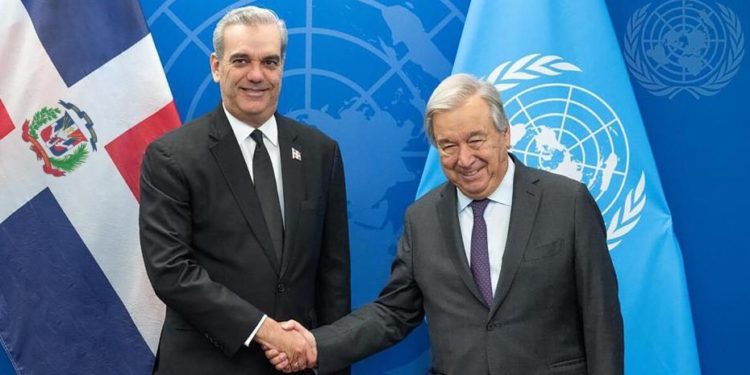 Abinader se reúne con Guterres; vuelve a solicitar despliegue de una misión en Haití