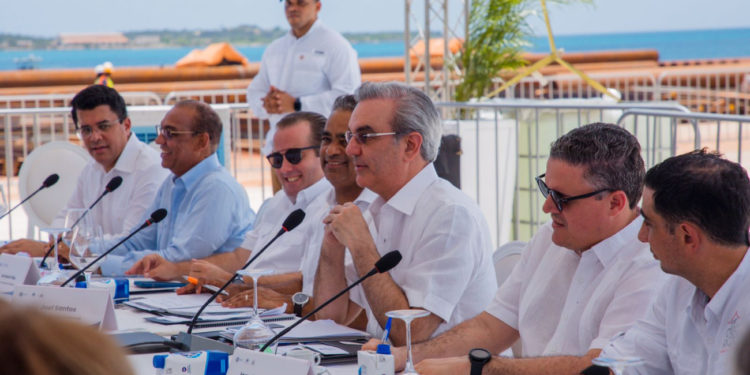 Abinader promete a Pedernales que primer cucrero llega en diciembre