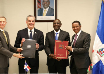 Abinader y William Ruto hablan