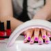 Salud de las uñas: El peligro de la sensibilización a los acrilatos