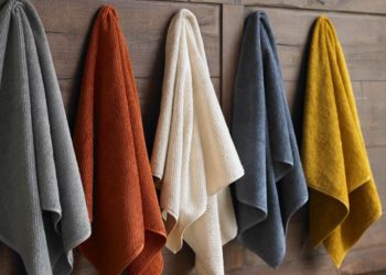 Con qué frecuencia se deben lavar las toallas