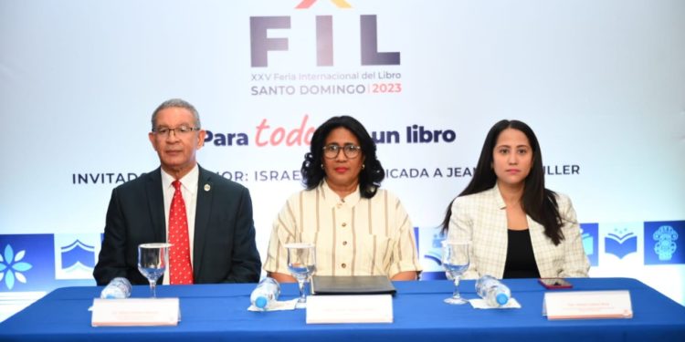 Invitan jóvenes a conocer historia de forjadores de la patria