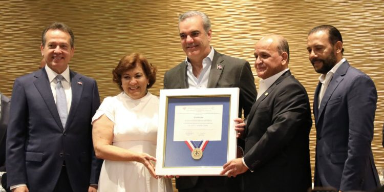 Comerciantes exponen «desigualda» a Abinader