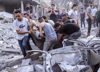Bombardeo israelí a un hospital en Gaza mata más de 500