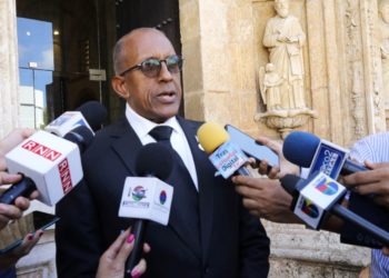 Instituciones someten planes de mejoras a Contraloría