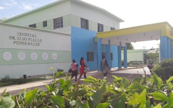 Hospital de Pedernales no tiene camas para dengue