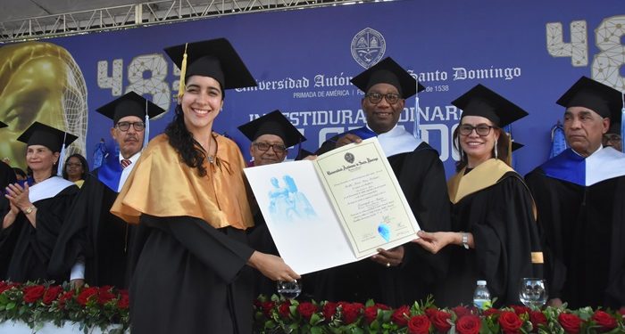 UASD gradúa 3,547 nuevos profesionales