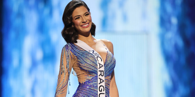 Representante de Nicaragua es coronada como nueva Miss Universo