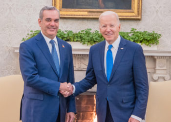 Biden y Abinader se reúneen por casi una hora