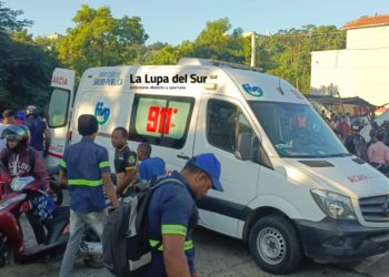 Choque entre patana y minibús en Quita Sueño