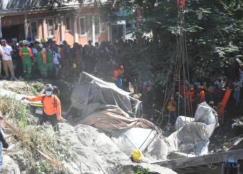 Suman 9 los muertos en tragedia de Quita Sueño