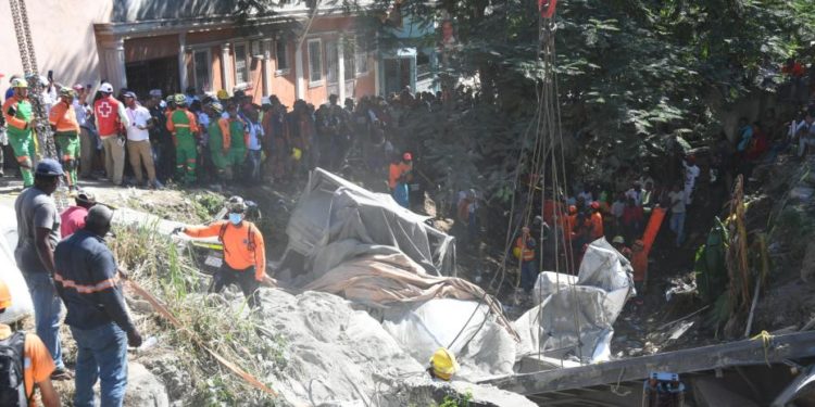 Suman 9 los muertos en tragedia de Quita Sueño