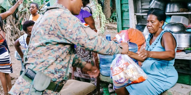 ERD auxilia afectados por disturbio tropical