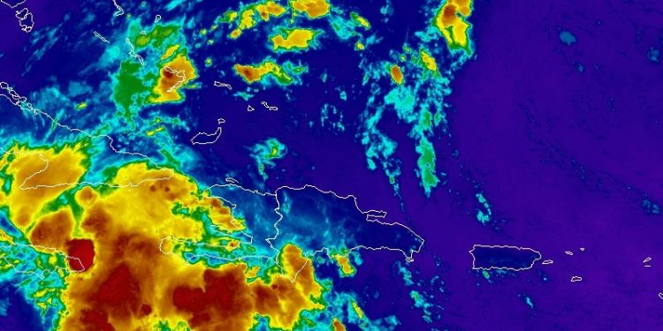 Llueve a «cántaros» en Barahona