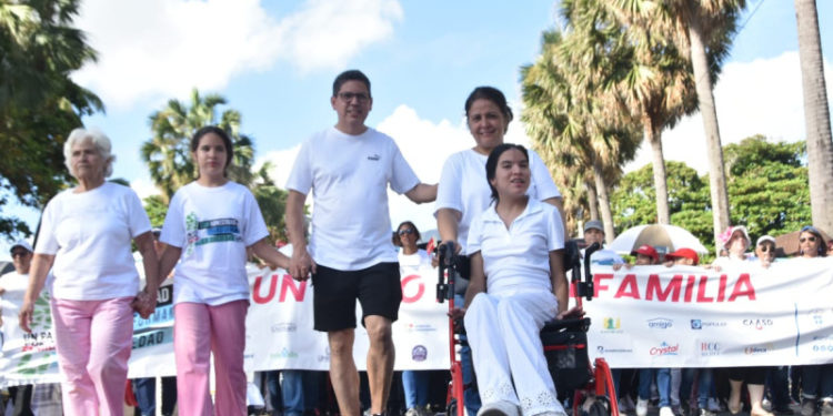 Católicos dan «un paso por la familia»