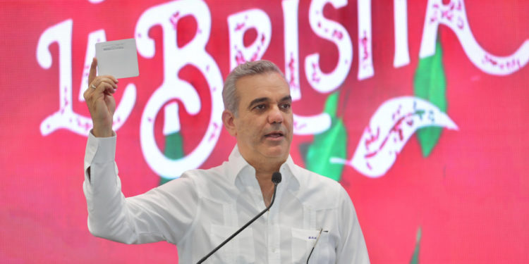 Activan bonos para familias carenciadas