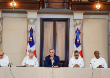 Firma de acuerdo con gobierno «divide» movimiento ambiental