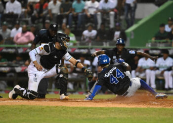 Tigres «blanquean» Estrellas