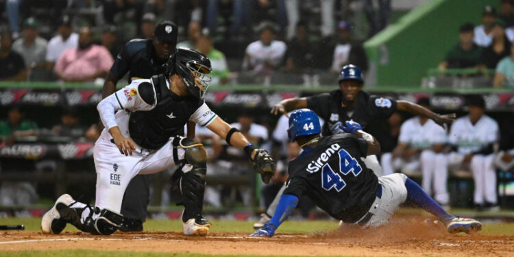 Tigres «blanquean» Estrellas