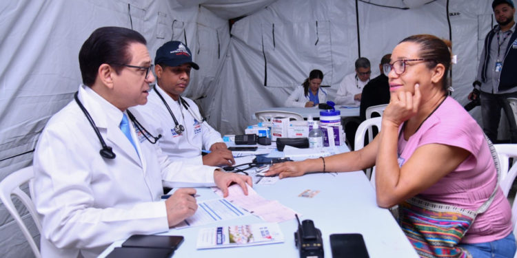 Según ministro en Los Mina no se comprobaron muertes por cólera