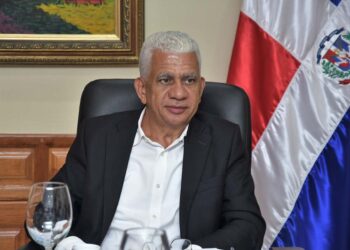 AHORA: SENADOR RICARDO DE LOS SANTOS DENUNCIA AGRESIÓN A MIEMBROS DEL PRM EN FANTINO