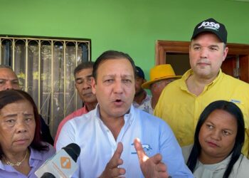 Abel «no responde con claridad» si renunciarían candidatos