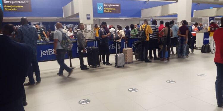 Tiroteo próximo a aeropuerto de Haití