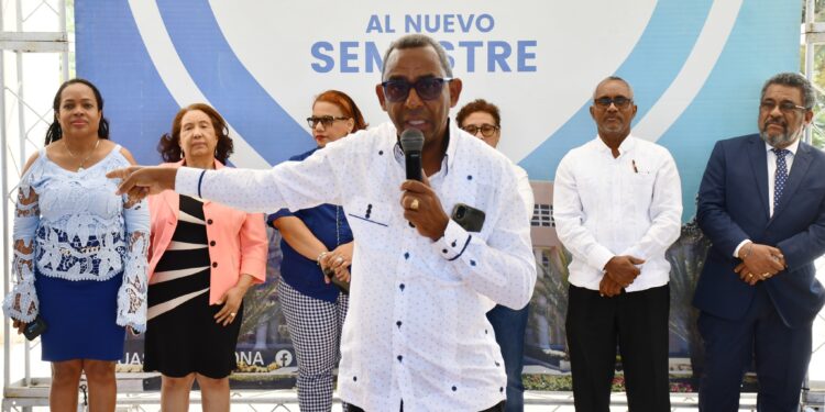 Director general UASD Recinto Barahona anuncia inicio del comedor