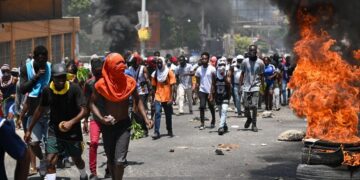El presidente de Chad, Mahamat Idriss Déby, anunció este lunes el despliegue de 1,500 soldados en Haití como parte de la Fuerza para Reprimir las Bandas Criminales