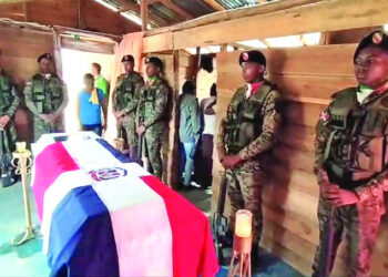 Sepultan guardia asesinado en la frontera