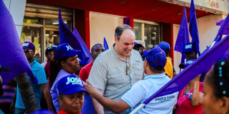 PLD realiza bandereo en Barahona