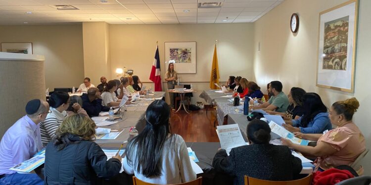 JCE capacita aspirantes a Colegios Electorales y técnicos de recintos