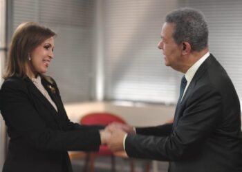 Viuda de Reinado acompañará a Leonel en boleta