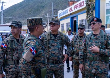 Comandante General del Ejército recorre frontera sur