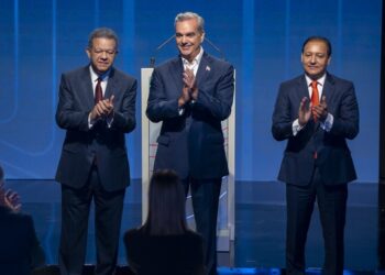 Leonel, Abinader y Abel debaten ideas