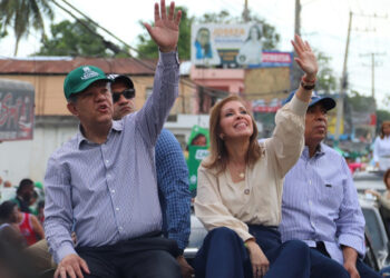 Leonel recorre SDN y dice: «nuestra fuerza está intacta»