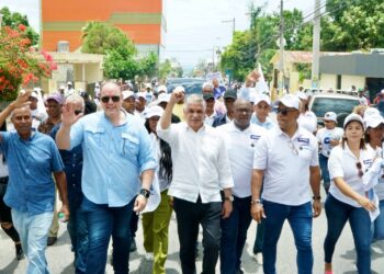 Miguel promete aumentar inversión y proteger ambiental en el Sur