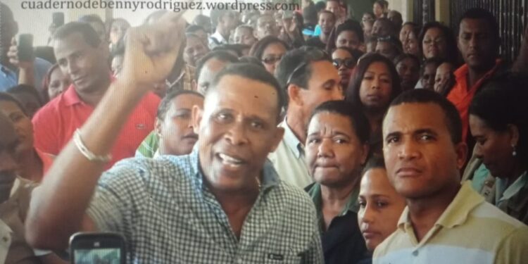 Estudiantes tendrán clases hasta las 10 en Barahona