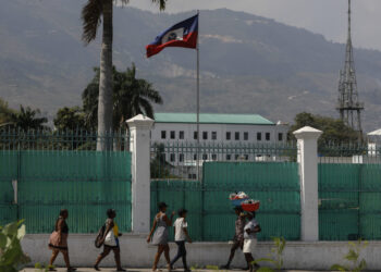 Bandas intentan, sin éxito tomar sede del gobierno haitiano