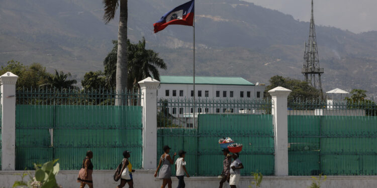 Bandas intentan, sin éxito tomar sede del gobierno haitiano