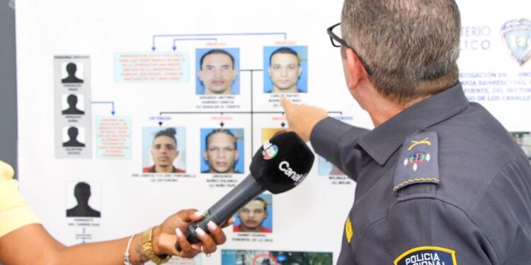 3 detenidos por asalto a Banreservas en Santiago