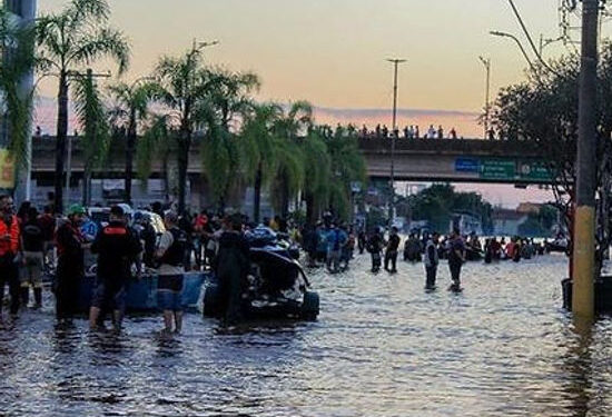 Elevan a 165 muertos por lluvias en Brasil