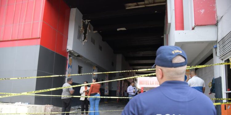 Incendio en cabaña deja 4 muertos en SDE