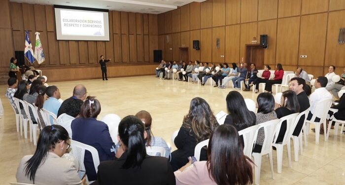 Taller trata sobre derechos humanos vinculados al rol institucional